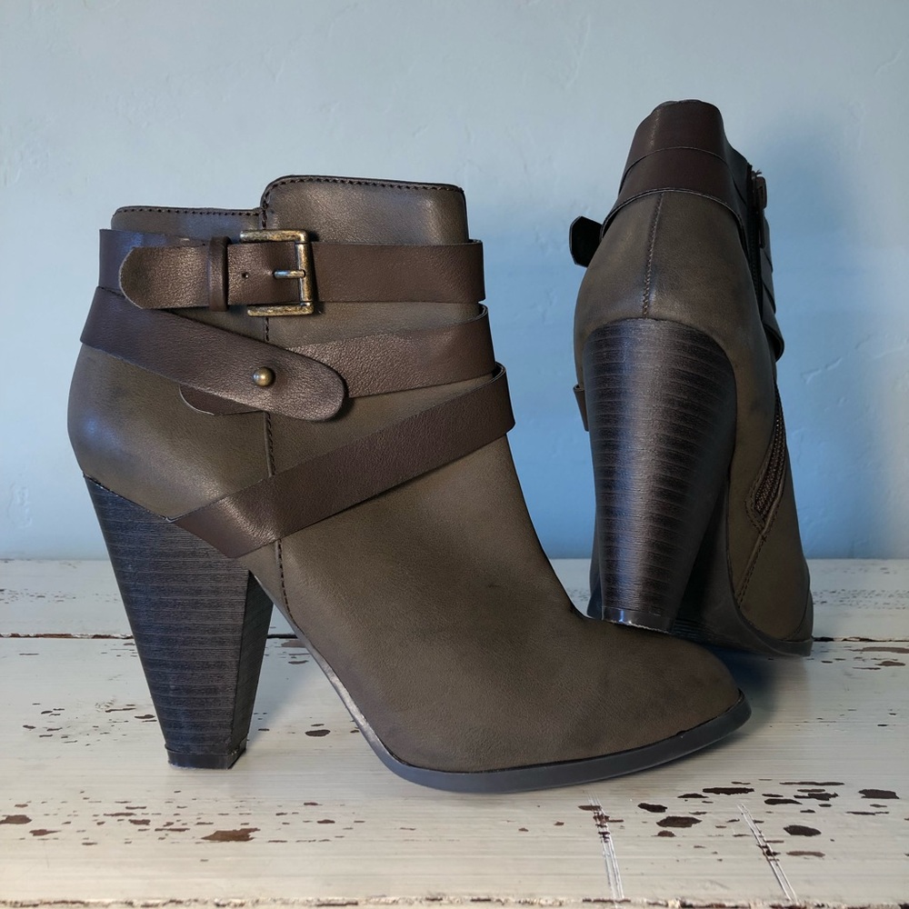 Taupe strap booties size 7